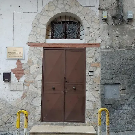 Sofia E Sveva Con Giardino Napoli